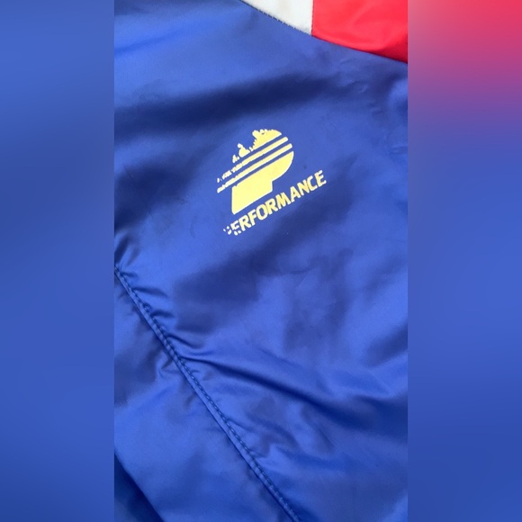 This the Performance jacket. - Picture 4 of 5